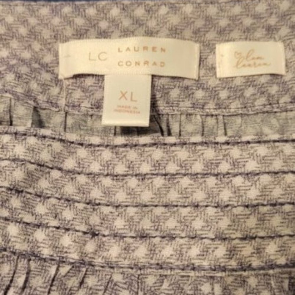 LC Lauren Conrad Womens White & Purple Long Sleeve Blouse Size XL - Picture 2 of 2